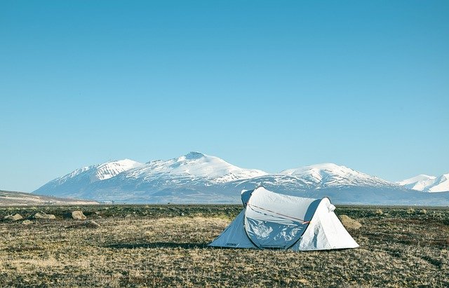 Tại khu vực cắm trại, hãy tuân theo các nguyên tắc “Không để lại dấu vết” giảm thiểu tác động của bạn trong khu vực tự nhiên đó (Ảnh Pixabay).